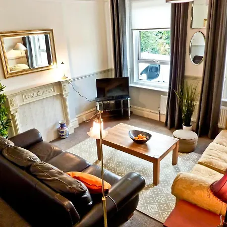Double Ensuite In Gorgeous Georgian House In Filton 民宿